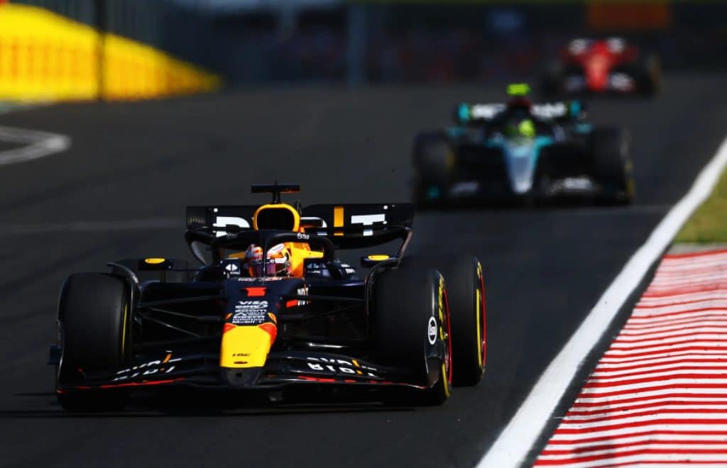 Verstappen termina quinto en el GP de Hungría