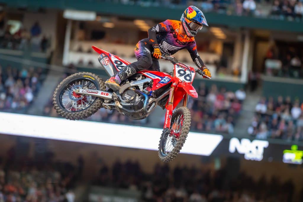 Honda HRC Progressive comienza con fuerza en Anaheim 1 SX