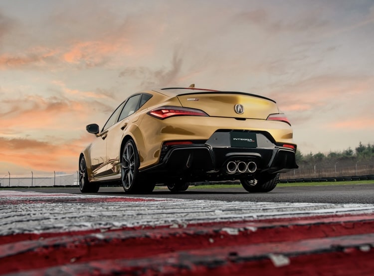Acura Integra Type S único en su clase con transmisión manual y triple escape