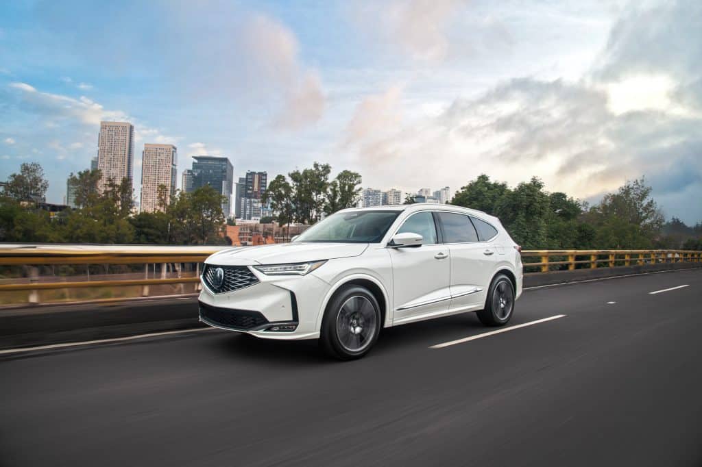 Las nuevas versiones de Acura MDX 2025 llegan a México con un estilo más atrevido, tecnología mejorada y un sistema de audio Bang & Olufsen