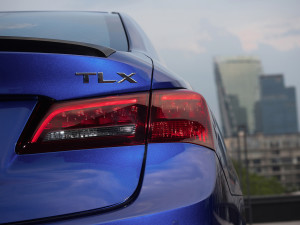 Acura TLX-12