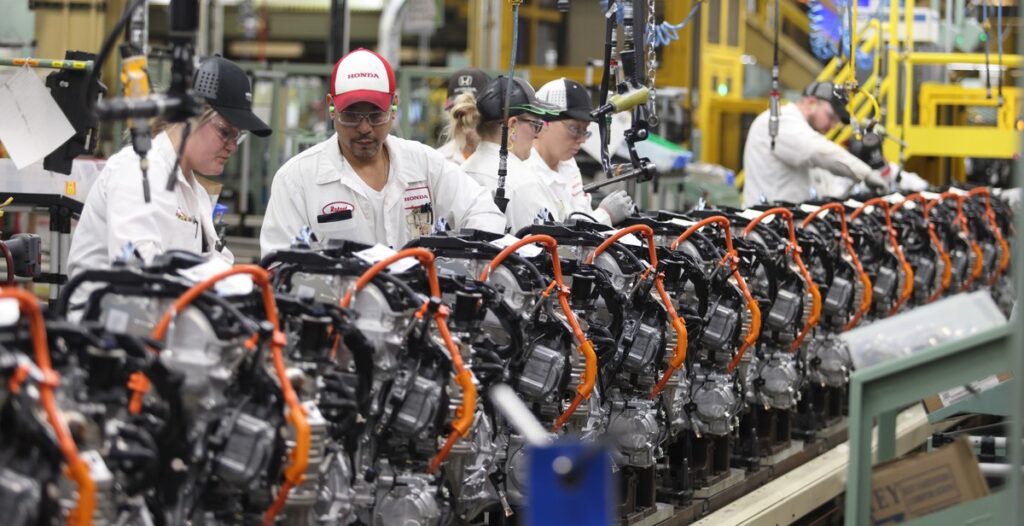 La planta de motores Honda en Ohio produce su motor 30 millones