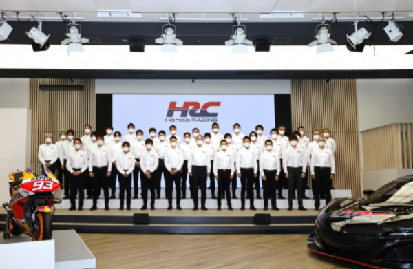 Anuncia Honda planes en automovilismo y motociclismo para 2022