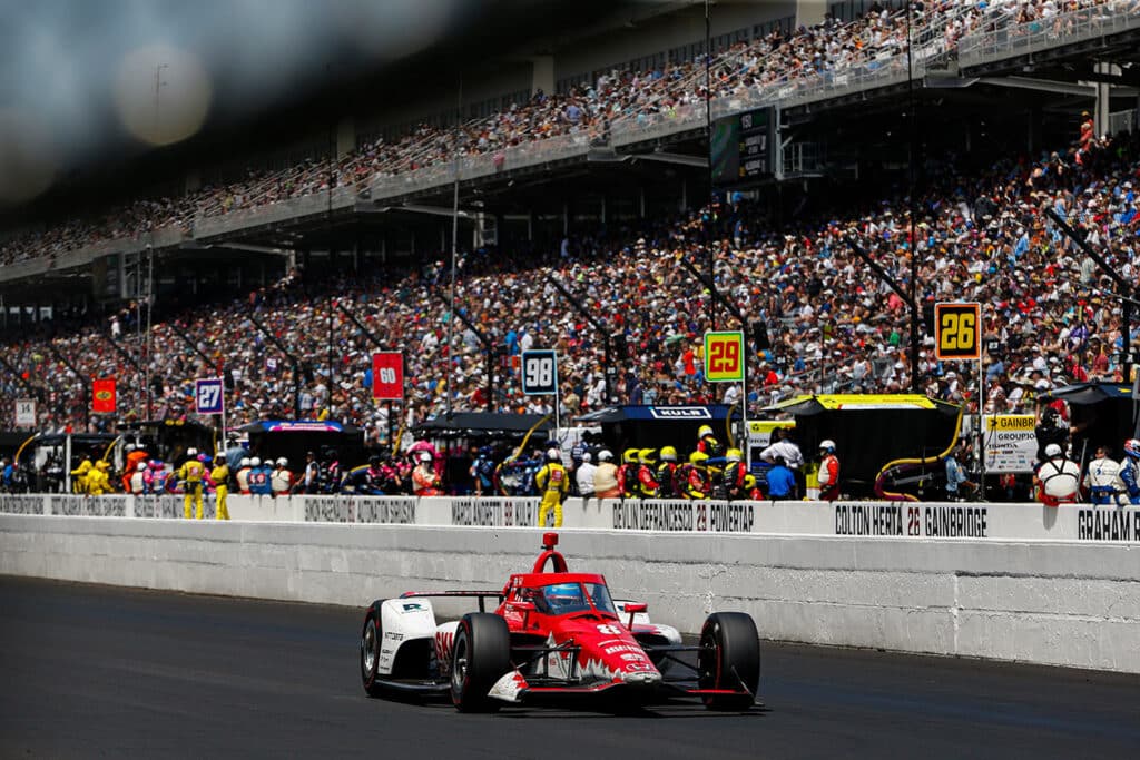 Tercera victoria consecutiva de Honda en Indianápolis