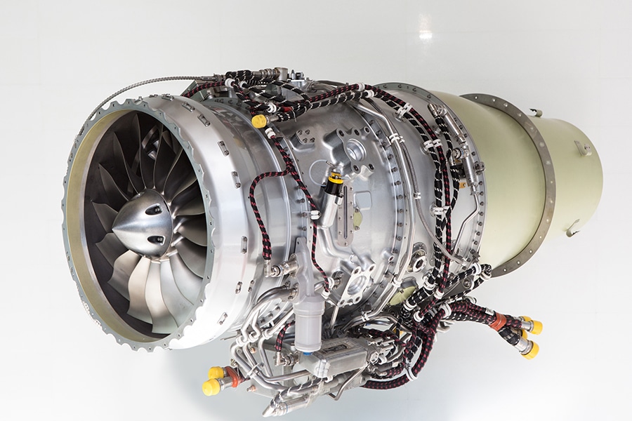 Concluye Motores Aeronáuticos Honda GE Prueba del Motor HF120 que utiliza Combustible de Aviación Sostenible