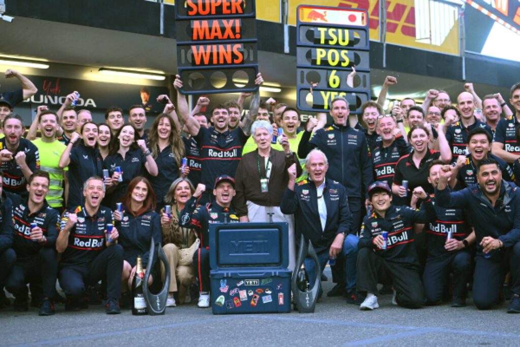 Verstappen gana nuevamente, Lawson queda quinto y Tsunoda sexto