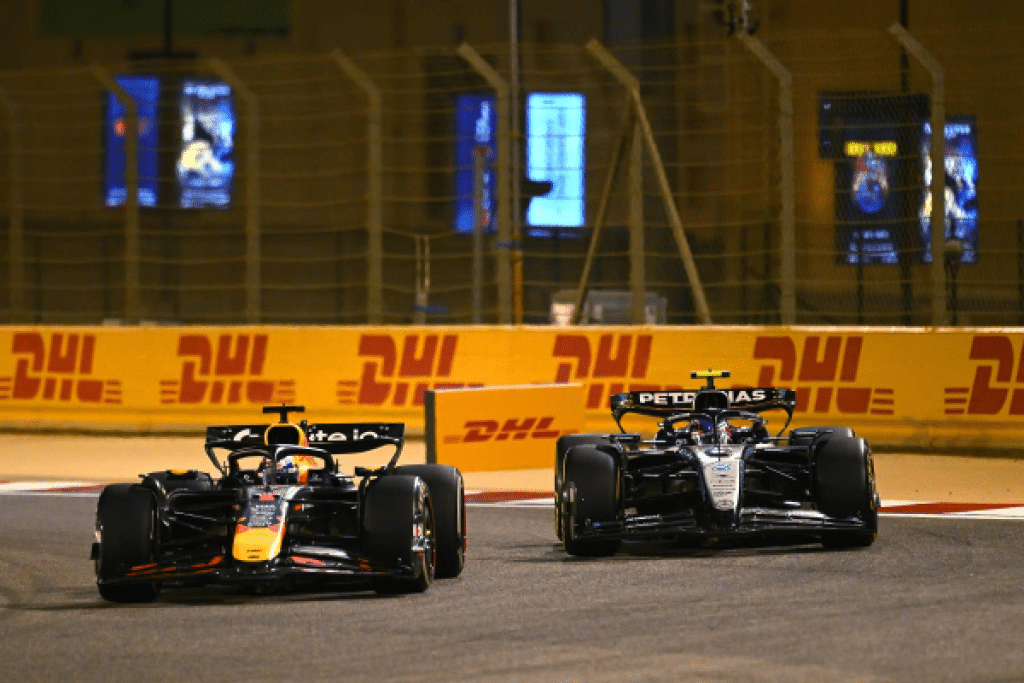 Verstappen termina sexto y Tsunoda suma sus primeros puntos con Oracle Red Bull Racing