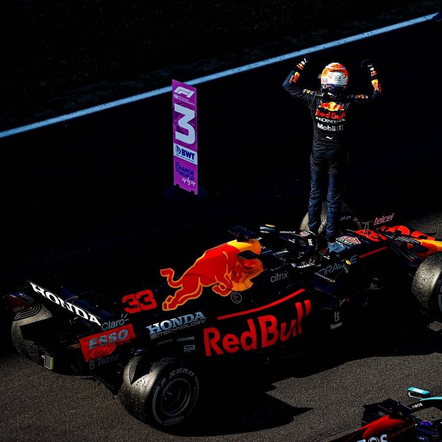 Verstappen se corona en casa consiguiendo la victoria número 87 para Honda en F1
